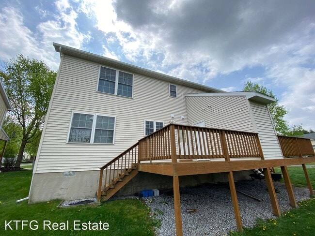 Building Photo - 3181 Shellers Bend