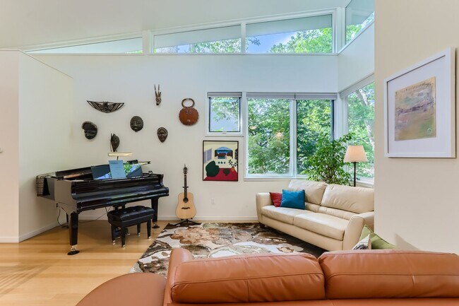 Foto del edificio - Modern 3 BDR Newlands Home