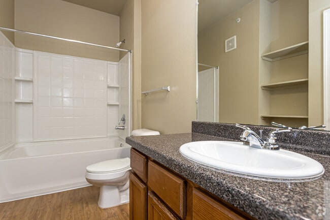 1BR, 1BA - 648SF - Greystone Apartments