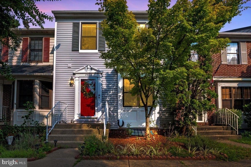 Photo - 8605 Western Oak Drive Unit