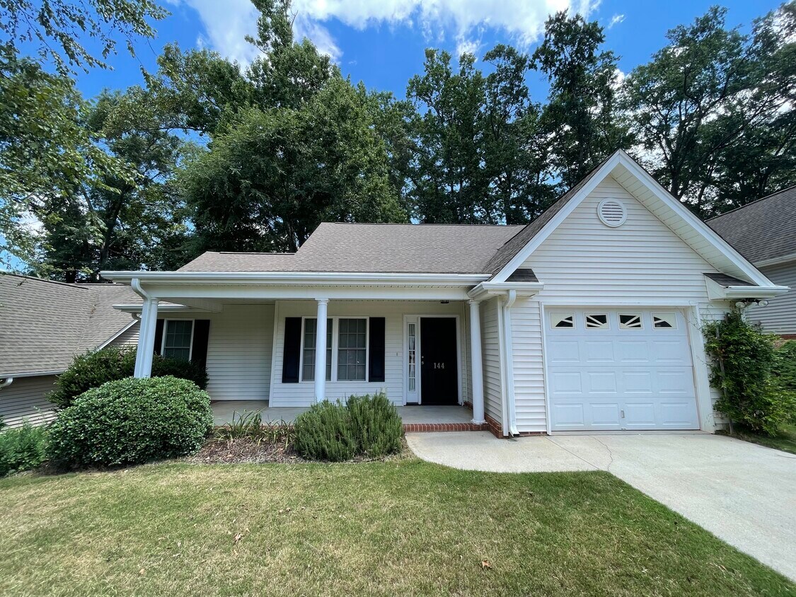 Foto principal - 144 Grand Oak Cir