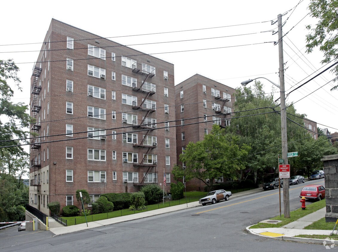 Building Photo - Rosewood