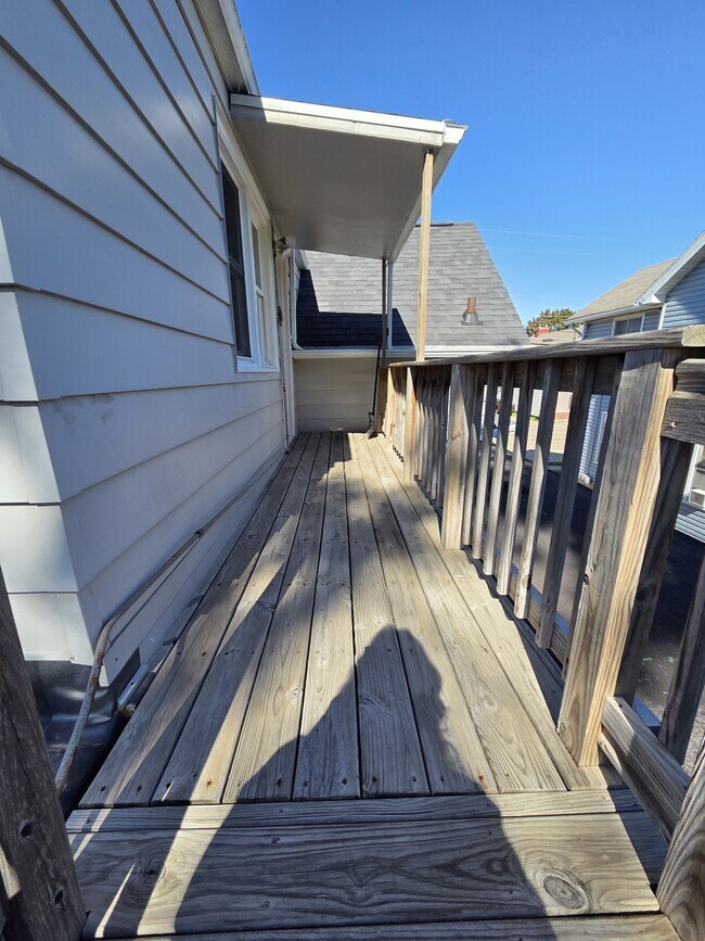 Foto del edificio - 417 W South Park Ave