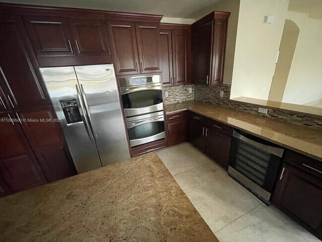 Foto del edificio - 9895 NW 87th Terrace