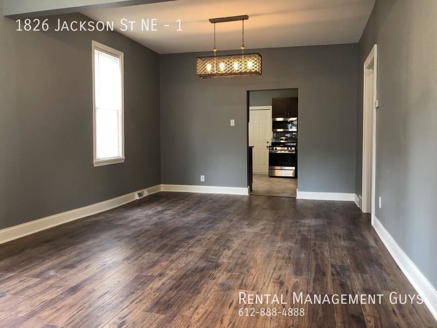 Foto principal - 1826 NE Jackson St