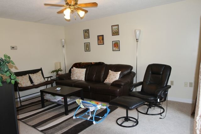 Foto principal - 238 Base Hill Rd