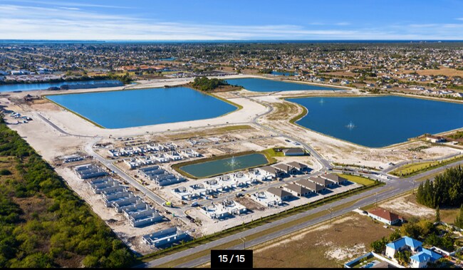 Building Photo - 615 Parkshore Lk Ave