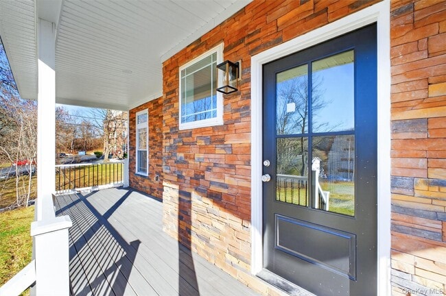 Building Photo - 104 North Rd