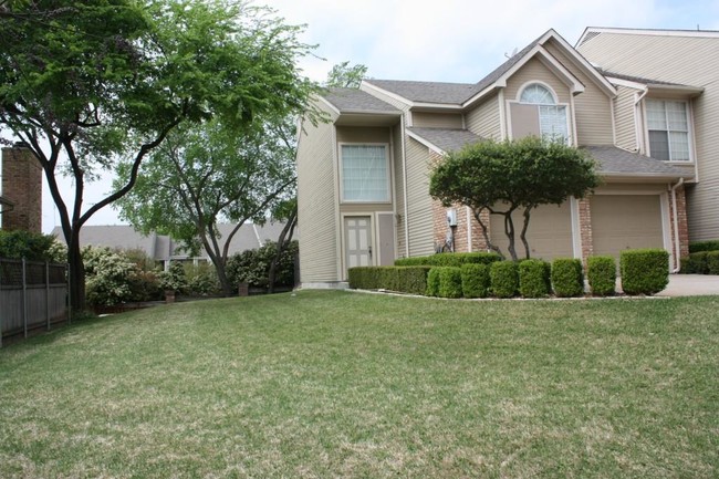 Building Photo - 8307 Coppertowne Ct