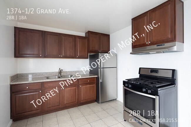 Foto del edificio - 1374 1/2 Grand Ave