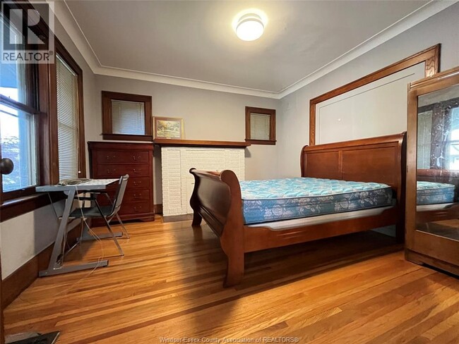 Building Photo - 351 Randolph Ave