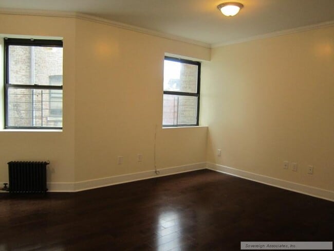 Building Photo - 545 W 148th St