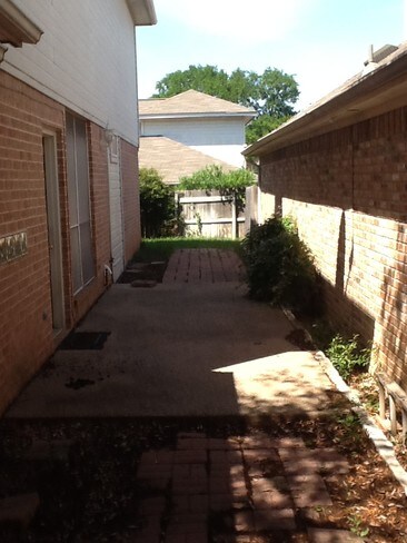 Building Photo - 2920 Matterhorn Dr
