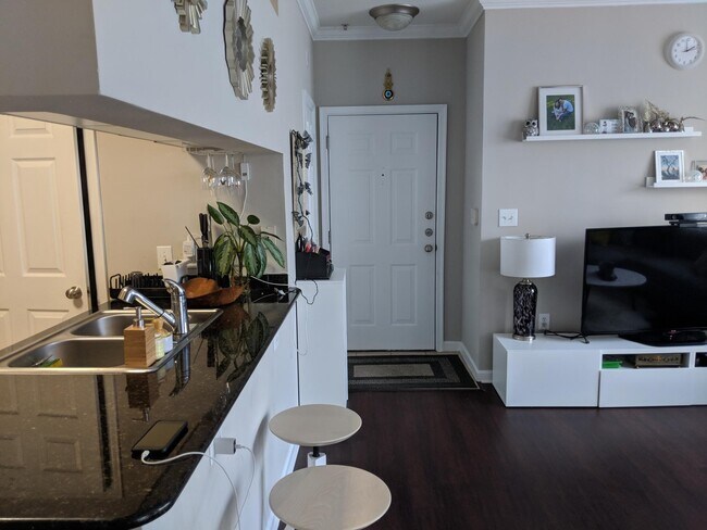 Foto del edificio - 4409 Weatherington Ln