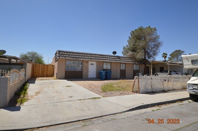 Foto del edificio - 4565 Payson Ave