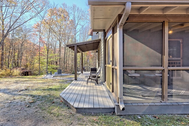 Photo - 488 Mountainside Dr House