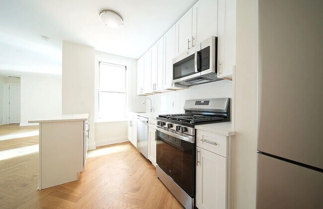 Foto del edificio - 30 Clinton St