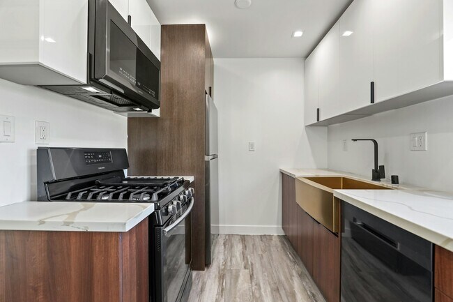 Foto del edificio - 2814 Sichel St