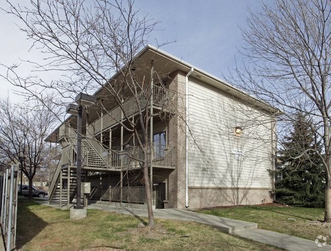 Primary Photo - Clock Tower Apartments