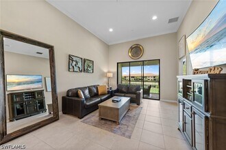 Building Photo - 9366 Pocida Ct
