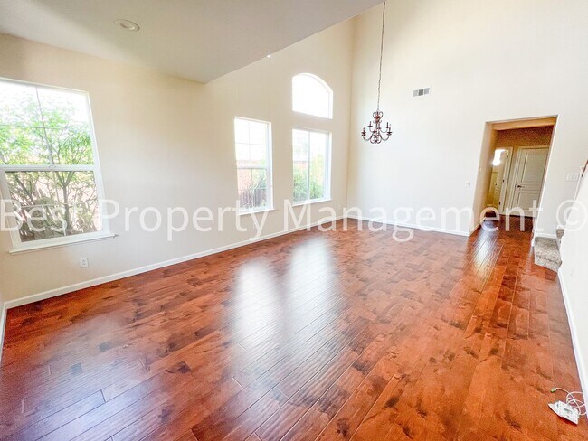 Foto del edificio - 1159 Arrowfield Way