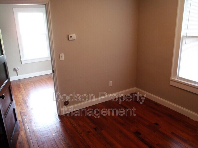Foto del edificio - 2915 E Leigh St