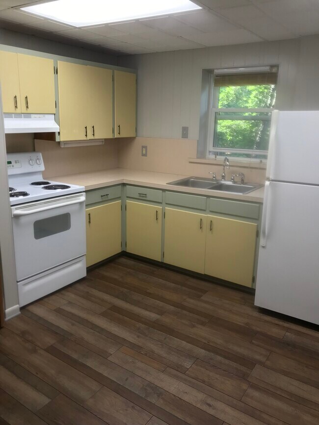 470 Oxford Rd Unit TreeHouse, Lake Junaluska, NC 28745 Apartments in