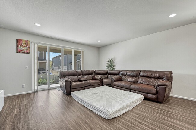 Foto del edificio - 17770 E Anthem Dr
