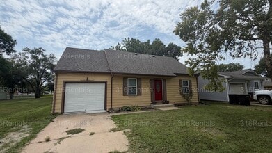 Building Photo - 501 W Clark Ave