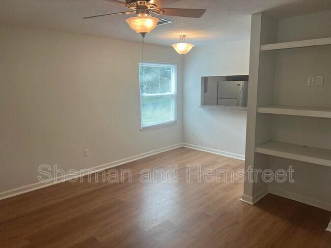 Foto del edificio - 301 W Clifton Ave