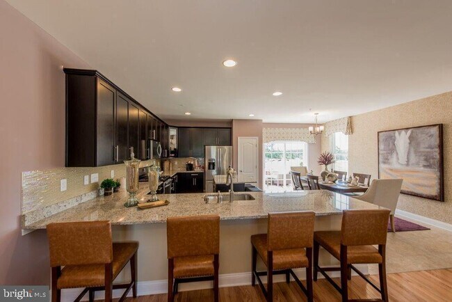 Foto del edificio - 9549 Elizabeth Howe Ln