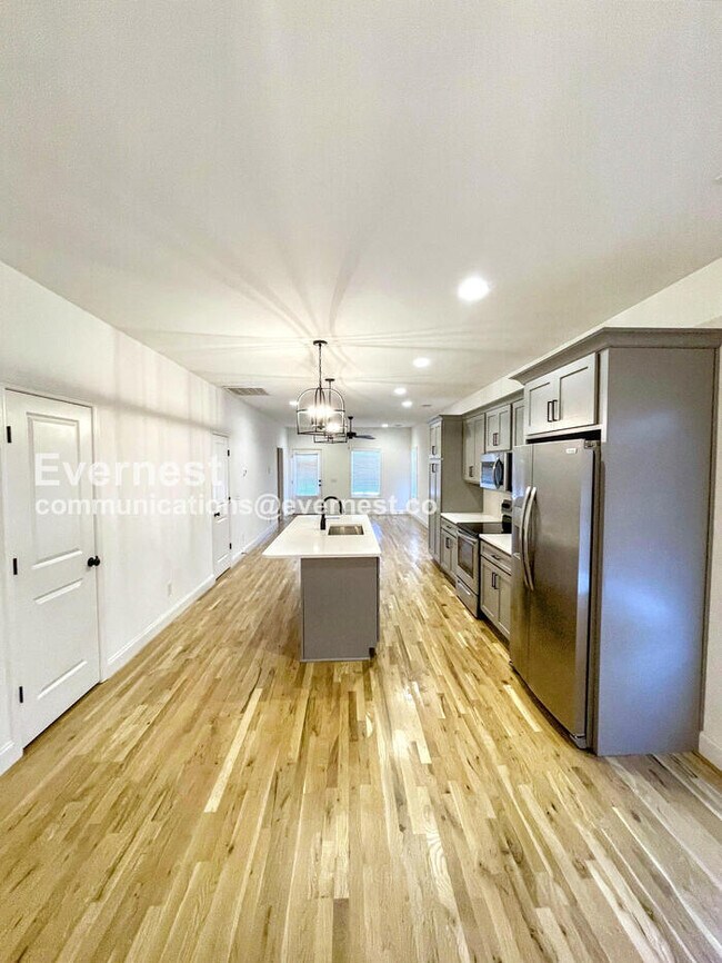 Foto del edificio - 3610 U.S. 31W