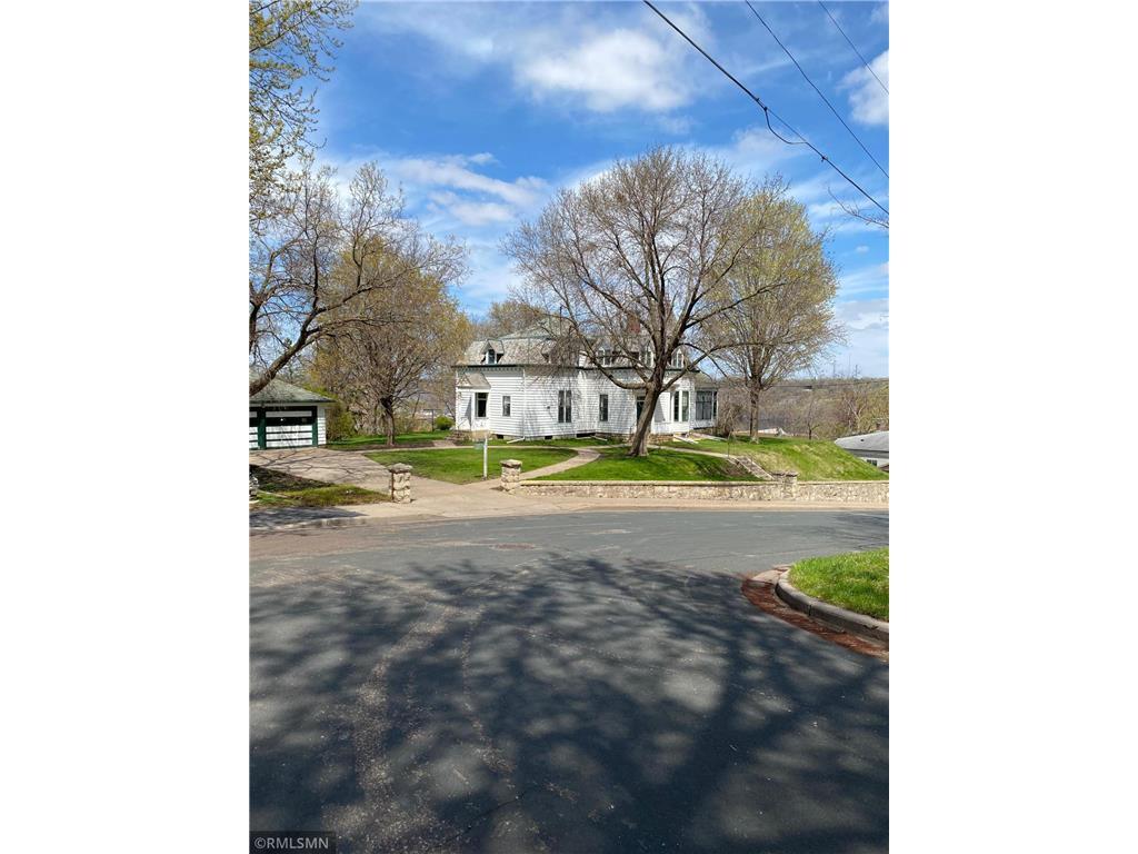 118 Oak St W, Stillwater, MN 55082 House Rental in Stillwater, MN
