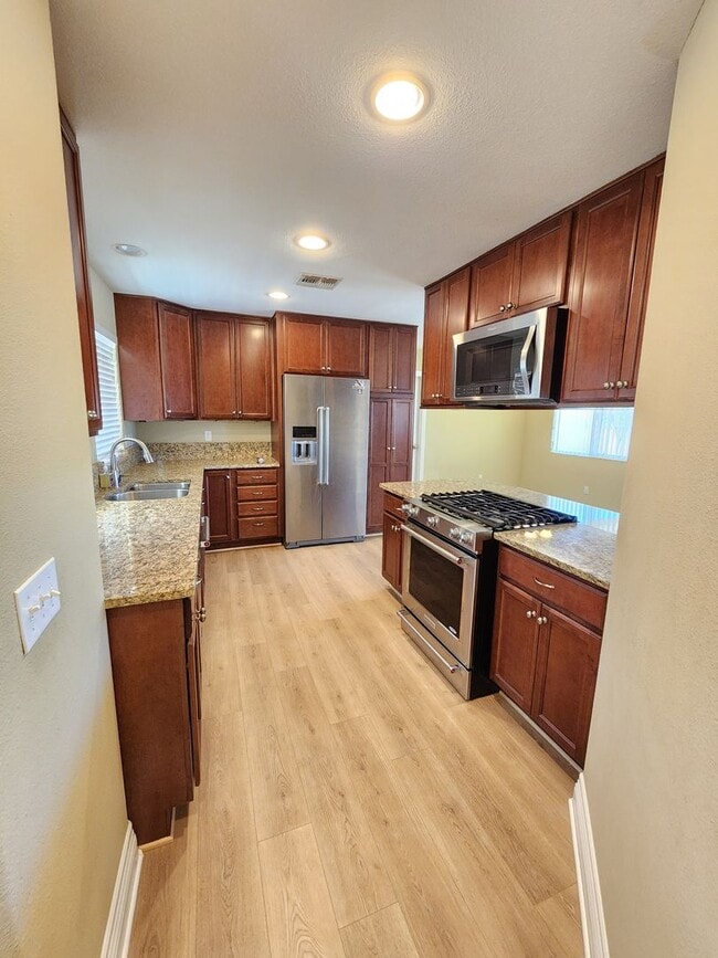 Building Photo - 57062 Millstone Dr