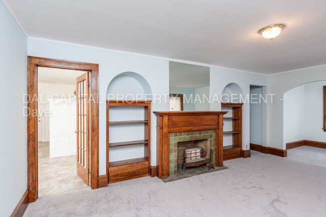 Building Photo - Combined 6 Bedroom 3 Bathroom Duplex Home