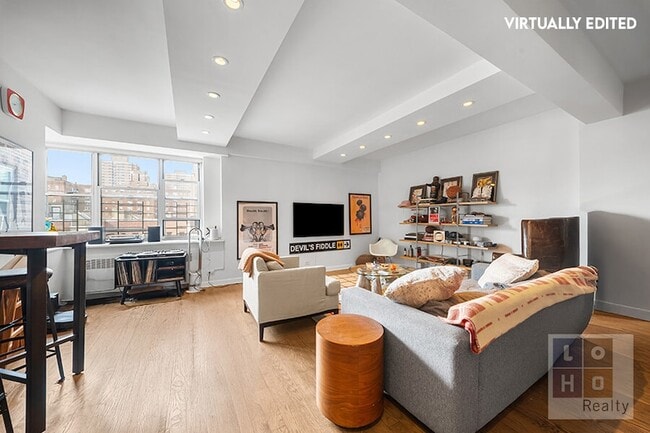 Photo - 530 Grand St Apartment