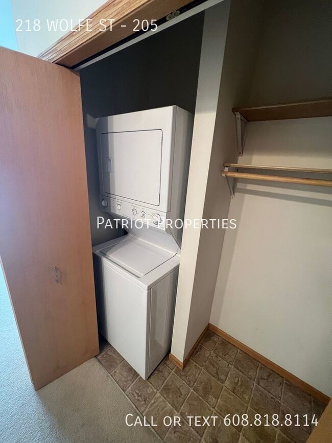 Foto del edificio - 1 BEDROOM/ 1 BATH APARTMENT IN OREGON, WI