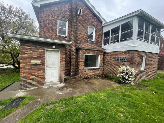 Foto del edificio - COMING SOON! This is a Lease-to-Own – Not ...
