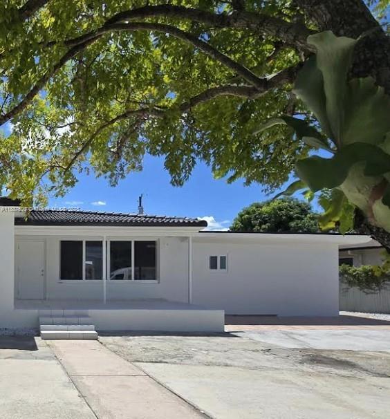 Foto principal - 598 E 41st St