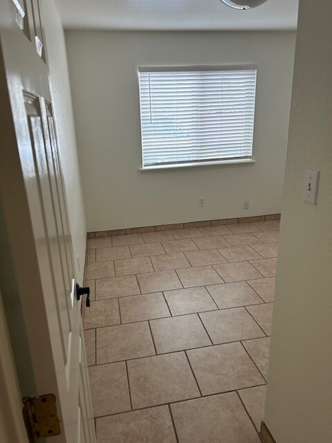 Foto del edificio - 1014 Elm St