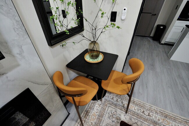 Foto del edificio - 309 W 43rd St