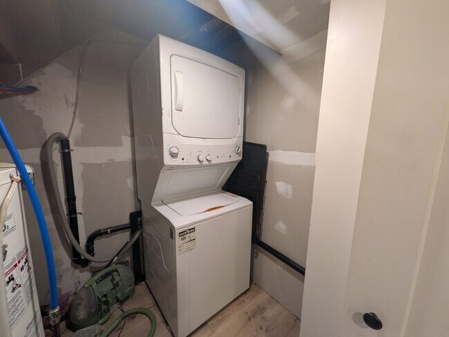 Photo du bâtiment - 198 Wright Av