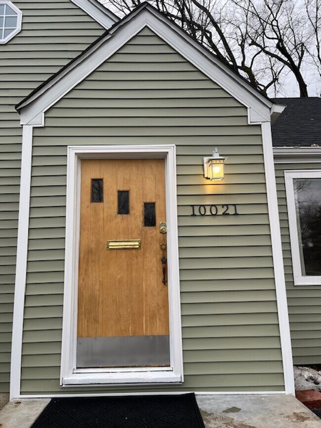 Foto del edificio - 10023 St Clair Ave