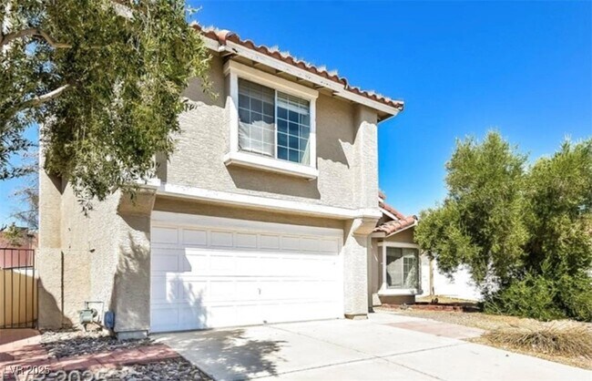 Foto del edificio - 741 Round Table Dr