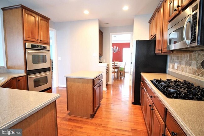 Building Photo - 2531 Transom Pl