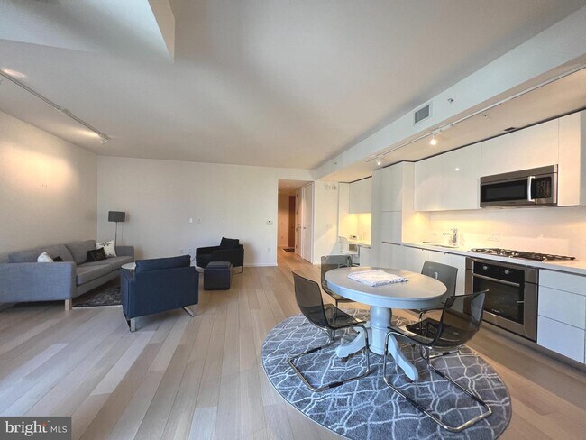 Foto del edificio - 925 H St NW