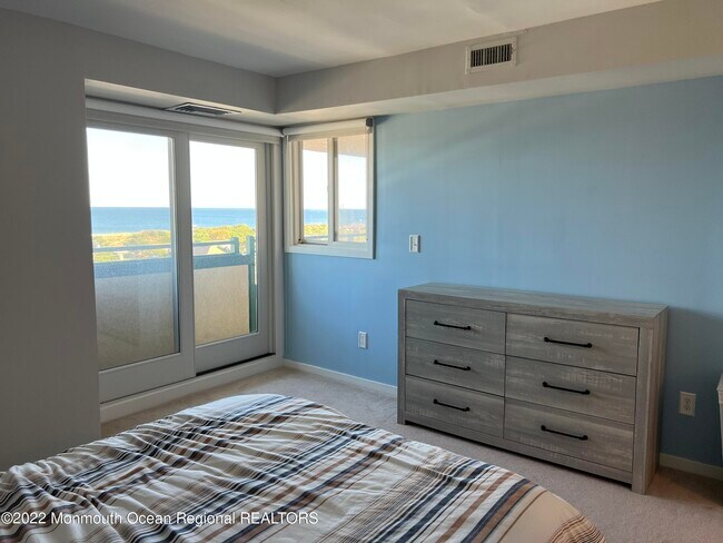 Foto del edificio - 422 Ocean Blvd