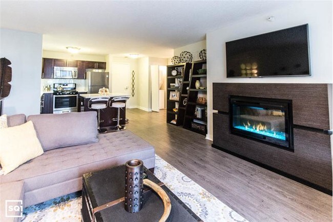 Foto del edificio - 530 N State St