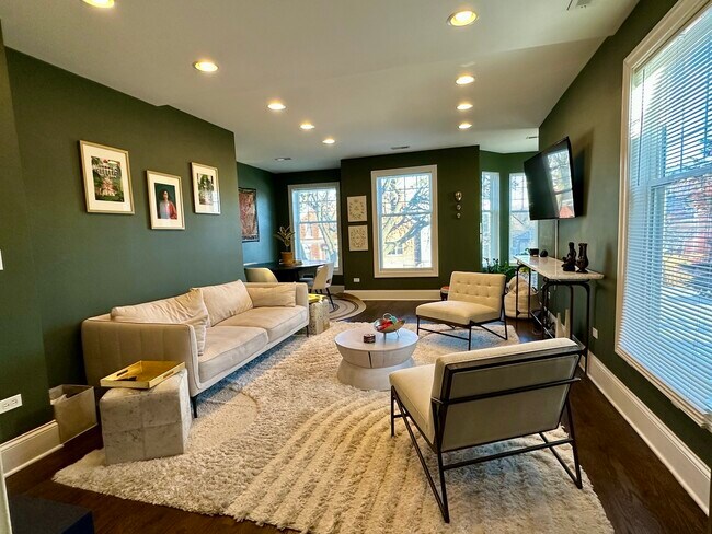 Foto del edificio - 1714 N Lawndale Ave