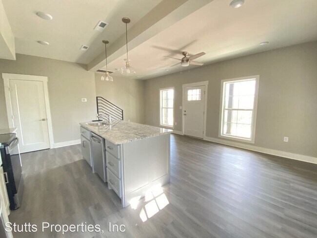 Foto del edificio - 3 br, 3.5 bath House - 213 Virginia Avenue